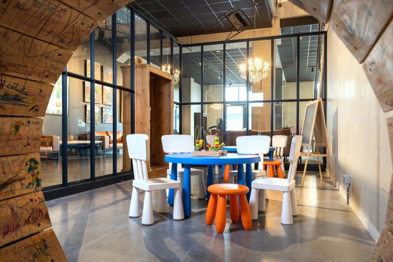 Ibis Styles Namur Exterior foto