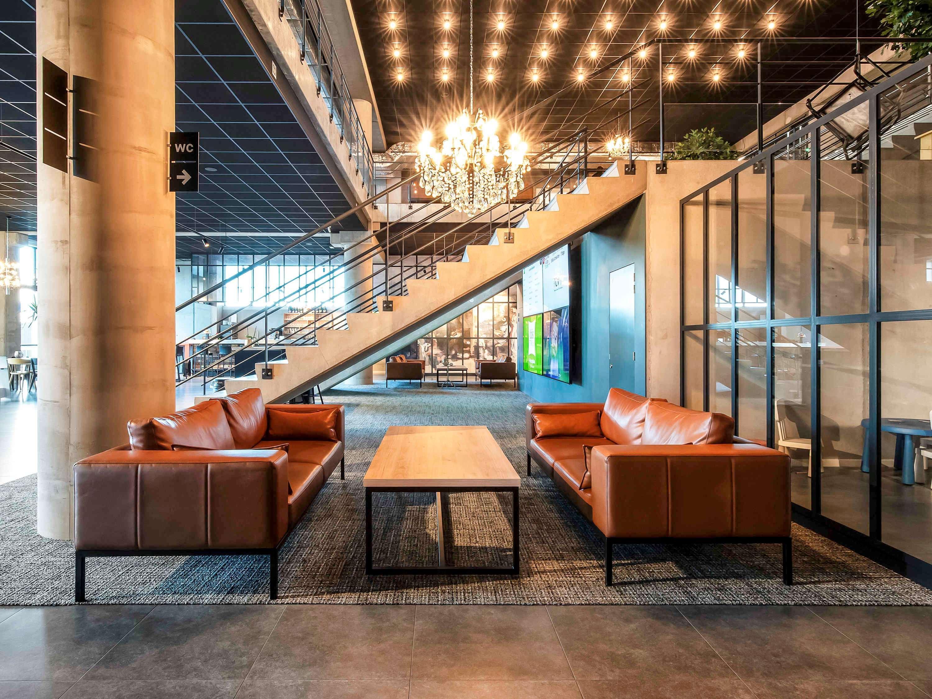 Ibis Styles Namur Exterior foto