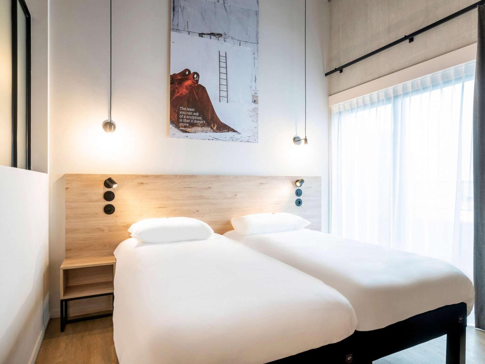 Ibis Styles Namur Exterior foto
