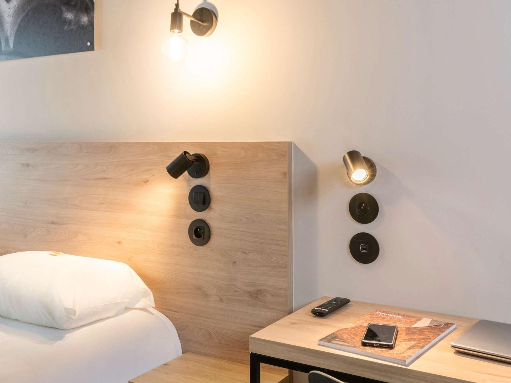 Ibis Styles Namur Exterior foto